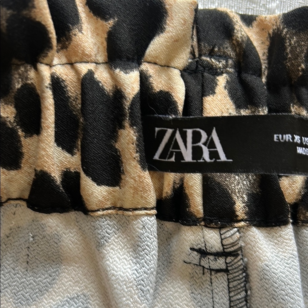Zara Leopard Print High Waist Shorts - Picture 5 of 10